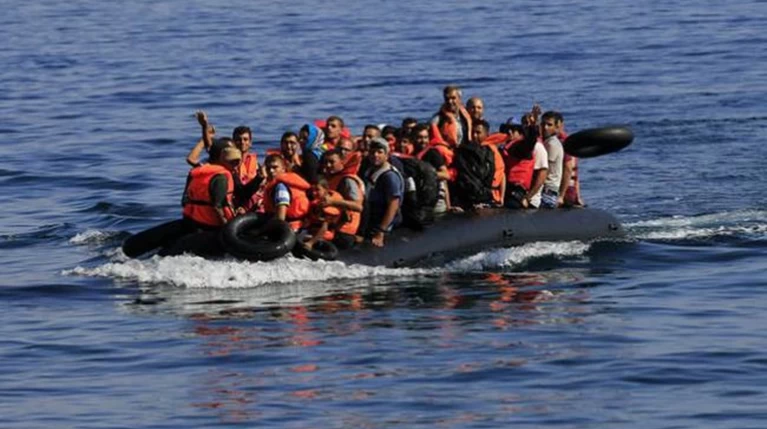 Spiegel: Η Ελλάδα θα καταρρεύσει χωρίς τη συμφωνία για προσφυγικό