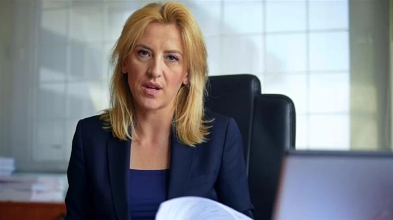 Η Δούρου ξηλώνει την αντιπεριφερειάρχη Κ. Θανοπούλου: όλο το παρασκήνιο