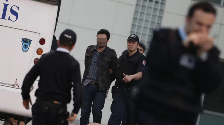 Εξακολουθούν να "μαζεύουν" αντιπάλους οι άντρες του Ερντογάν