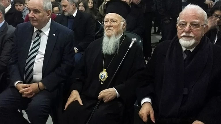 Συγκίνηση από Βαρθολομαίο και Κουίκ στην τελετή στην Ίμβρο