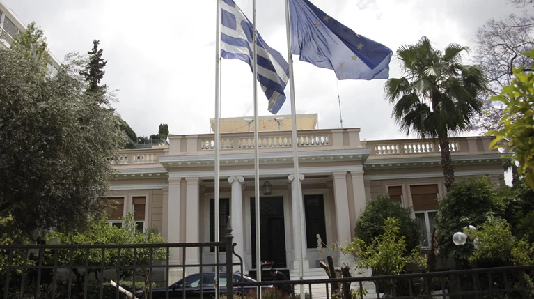 Κυβέρνηση: Η Μέρκελ κάποια στιγμή θα αναγκαστεί να παρέμβει