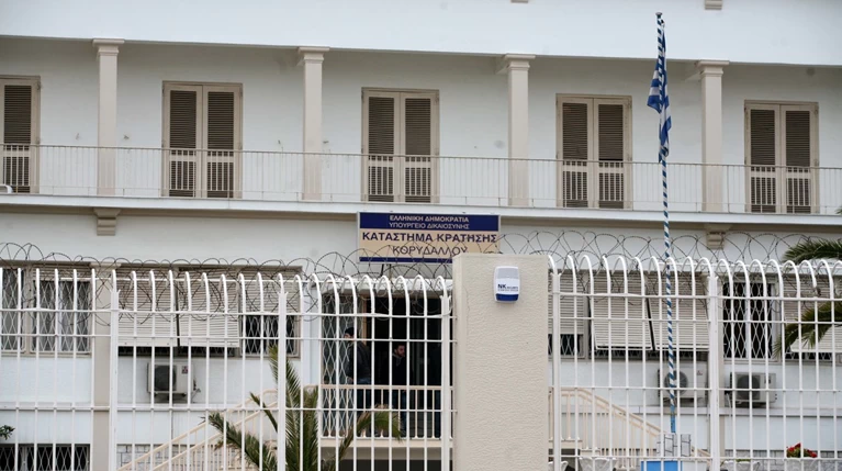 Το Εθνικό Θέατρο με θεατρική ομάδα στις φυλακές Κορυδαλλού