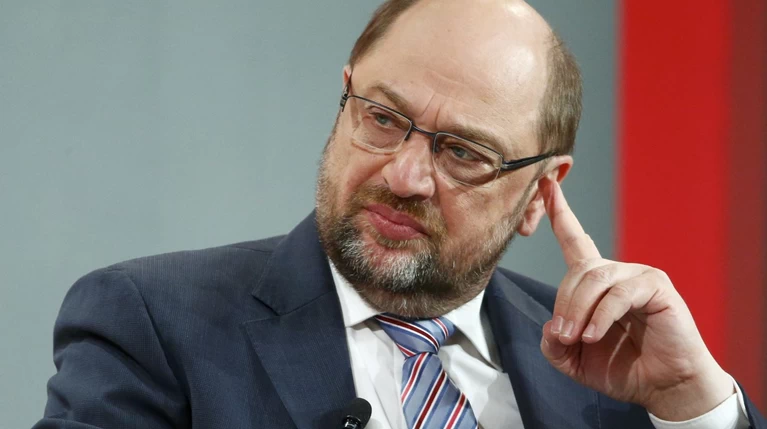 Σουλτς για Grexit: Επικίνδυνη φλυαρία που διχάζει την Ευρώπη