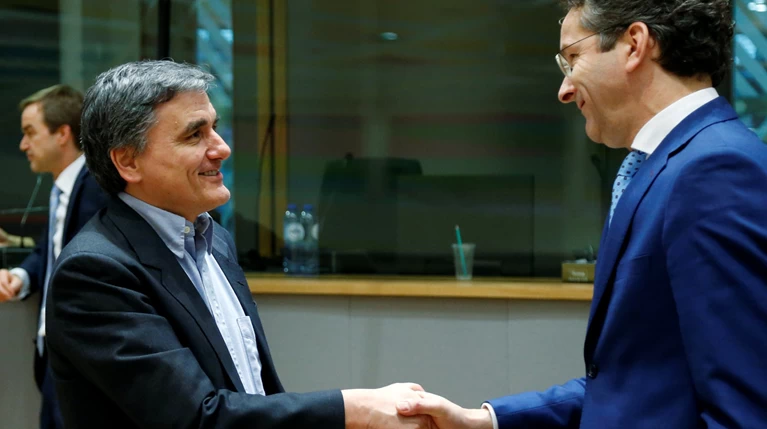 Η Αθήνα είπε «ναι» στα μέτρα, τα «βαφτίζει» μεταρρυθμίσεις