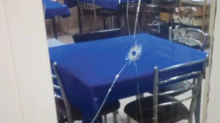 Πυροβολισμοί και τραυματίες σε καφέ της Κωνσταντινούπολης