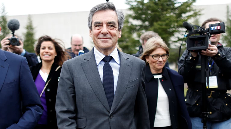 Σάλος στη Γαλλία από τις δηλώσεις Φιγιόν περί "εμφυλίου πολέμου"