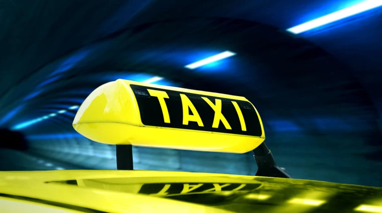 Νεκρός ταξιτζής με μια σφαίρα στην Κηφισιά τα ξημερώματα