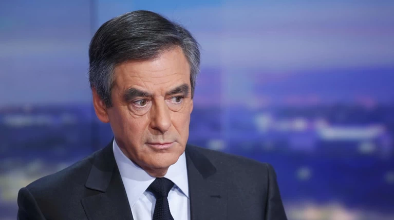 "Χυλόπιτα" κι απ' το κεντροδεξιό UDI εισέπραξε ο Φρανσουά Φιγιόν