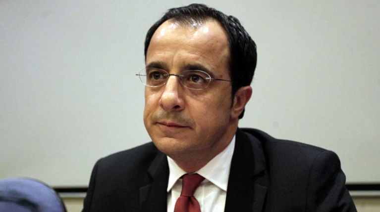 Αδειάζει η Λευκωσία τον Καμμένο και τα περί θερμού επεισοδίου