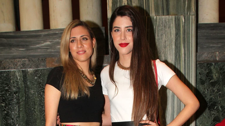 Η άγνωστη και κούκλα αδελφή της Demy που έγραψε το τραγούδι της Eurovision