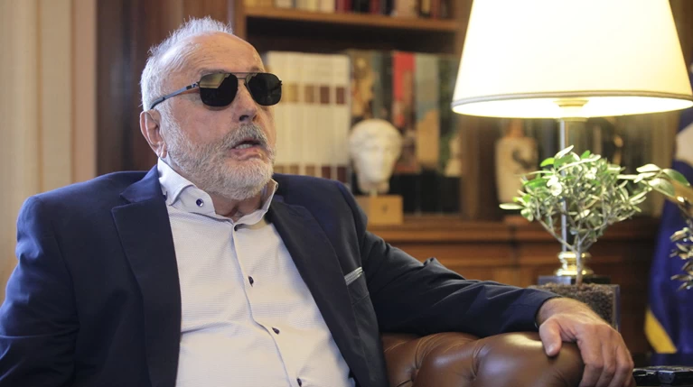 «Ύμνοι» Κουρουμπλή: Έντιμοι και πολιτικά ανδροπρεπείς οι ΑΝΕΛ