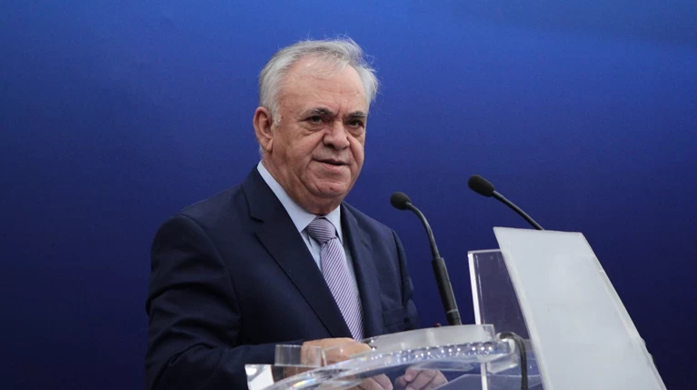Δραγασάκης: Δεν τίθεται θέμα 4ου μνημονίου ούτε Grexit