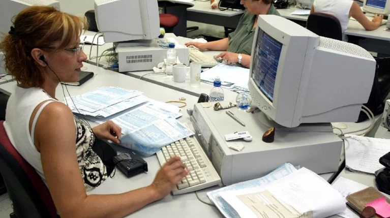 Κατά 3,1% μειώνονταν κάθε χρόνο οι μισθοί στην Ελλάδα μεταξύ 2009 και 2016