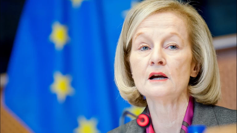 Αυστηρό μήνυμα της Ντανιέλ Νουί για τα κόκκινα δάνεια