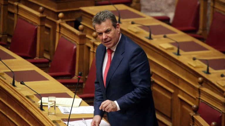 Και αυξήσεις στις συντάξεις βλέπει τώρα ο υπουργός Εργασίας Τ. Πετρόπουλος