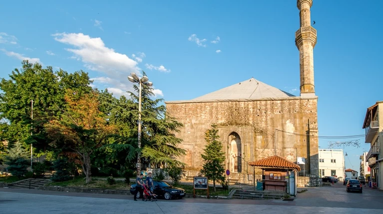 Νέα εξέλιξη στην υπόθεση της φωτιάς στο τέμενος Βαγιαζήτ