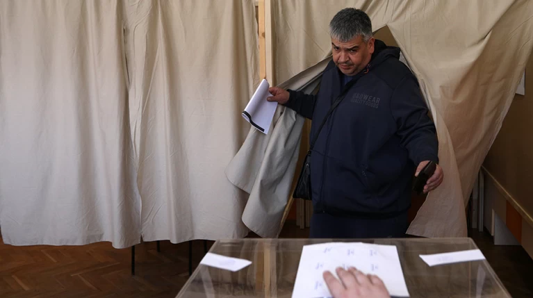 Βουλγαρία: στις κάλπες η χώρα για εκλογή νέου κοινοβουλίου