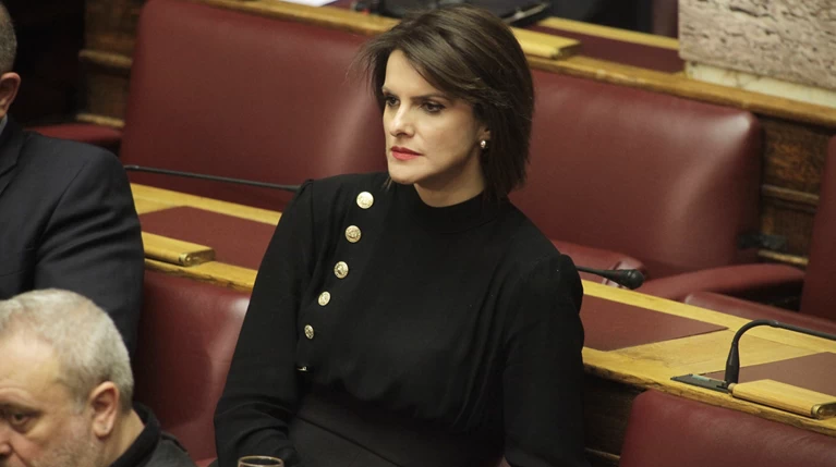 Κατερίνα Μάρκου εναντίον Ώρας Αποφάσεων με το βλέμμα σε ΔΗΣΥ και ( ; ) ΝΔ