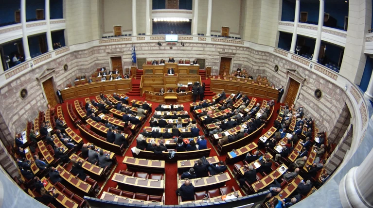 Τα επόμενα βήματα: Έως 13 Μαΐου θα έχουν ψηφιστεί τα μέτρα