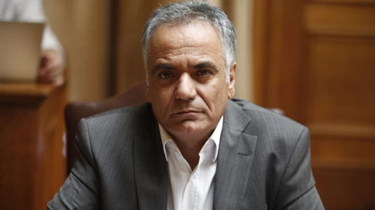 Αποστάσεις Σκουρλέτη: «Πρέπει να βγούμε από τα Μνημόνια»