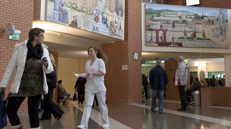 Γιατί οι Έλληνες πηγαίνουμε στους γιατρούς στο ..."και πέντε"
