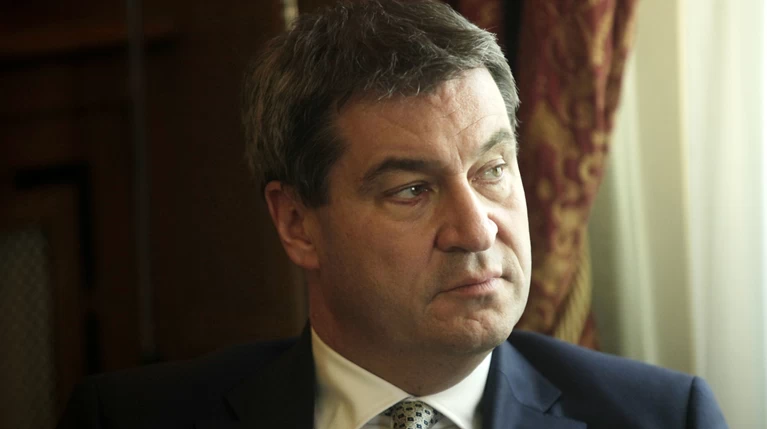 Βαυαρός ΥΠΟΙΚ στο Spiegel: Εκτός ημερήσιας διάταξης το Grexit