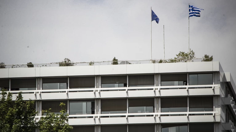 «Τρύπα» 819 εκατομμυρίων στα έσοδα του προϋπολογισμού