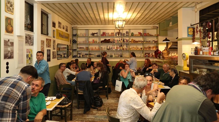 «Γεφυρώνοντας τις Διαφορετικότητες» στον Πειραιά
