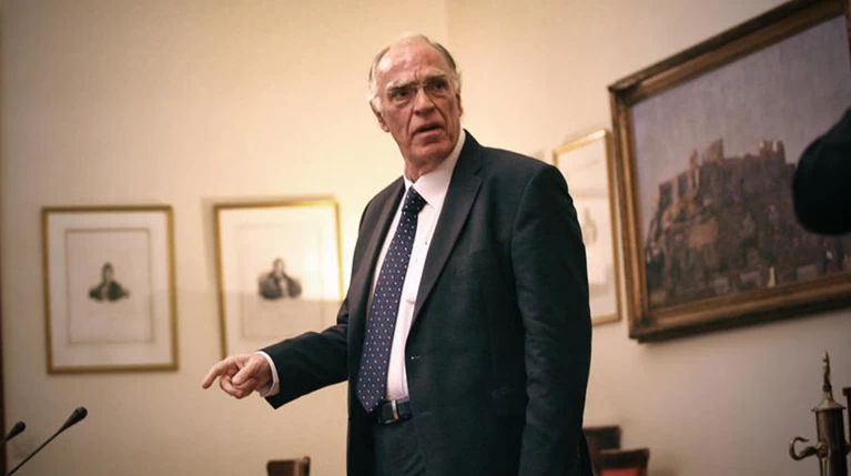 Λεβέντης σε Τσίπρα: Ασε το χρέος, πάρε τη δόση και το QE