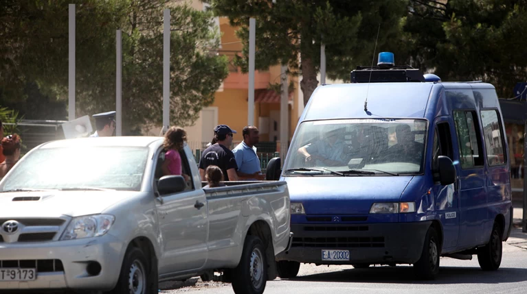 Χειροπέδες στην «Καμόρα» των Ανω Λιοσίων -Το καρτέλ ναρκωτικών