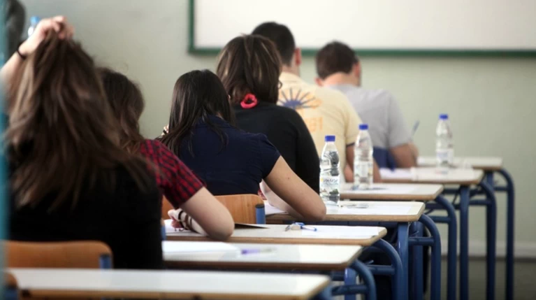 «Αυλαία» για τις πανελλαδικές από τα ΕΠΑΛ: Οδηγός επιβίωσης