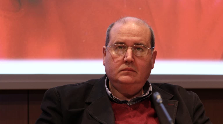 Ρουκέτες Φίλη: Εφαρμόζουμε νεοφιλελεύθερη πολιτική με σκληρή λιτότητα