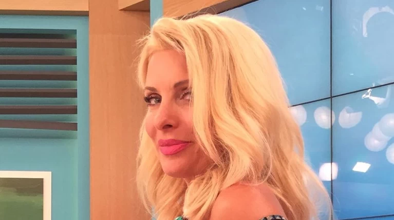 Δείτε πού είναι το Σαββατοκύριακο και τι φοράει η Ελένη Μενεγάκη