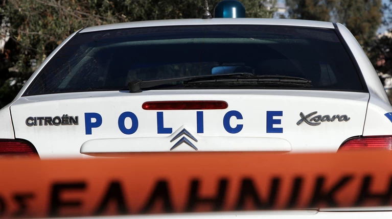 Φωτιά στα κρατητήρια της αστυνομικής διεύθυνσης Σάμου -Οκτώ στο νοσοκομείο