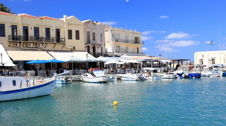 Πήραν στο κυνήγι ελεγκτές για μαύρη εργασία στο Ρέθυμνο