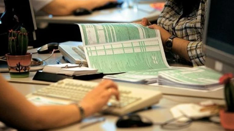 Νομοθετική ρύθμιση για την επιστροφή φόρων