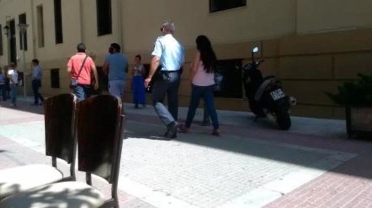 Πάτρα: Στη φυλακή οι γονείς που βασάνιζαν άγρια το κοριτσάκι τους