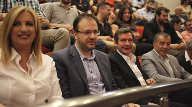 «Καυτό» φθινόπωρο για την Κεντροαριστερά - Πυρετός διεργασιών