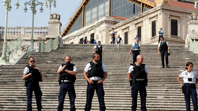 Eπίθεση με μαχαίρι σε σταθμό τρένων στη Μασσαλία- Τρεις νεκροί