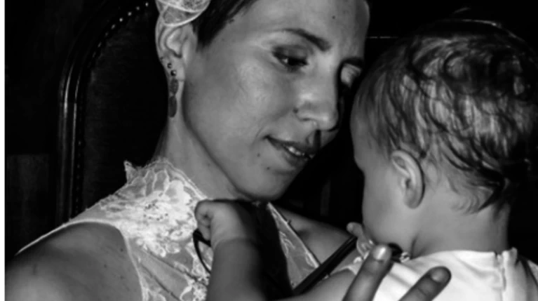 Ιταλίδα πέθανε και άφησε στην κόρη της 17 δώρα μέχρι να ενηλικιωθεί
