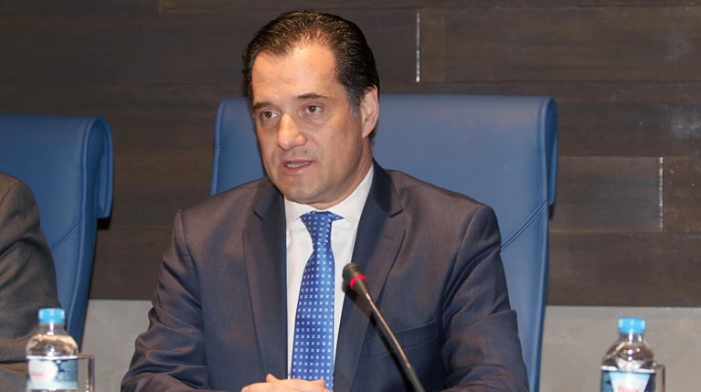 Άδωνις: Με ΣΥΡΙΖΑ επιλέγεις φύλο στα 15 αλλά όχι ταξί