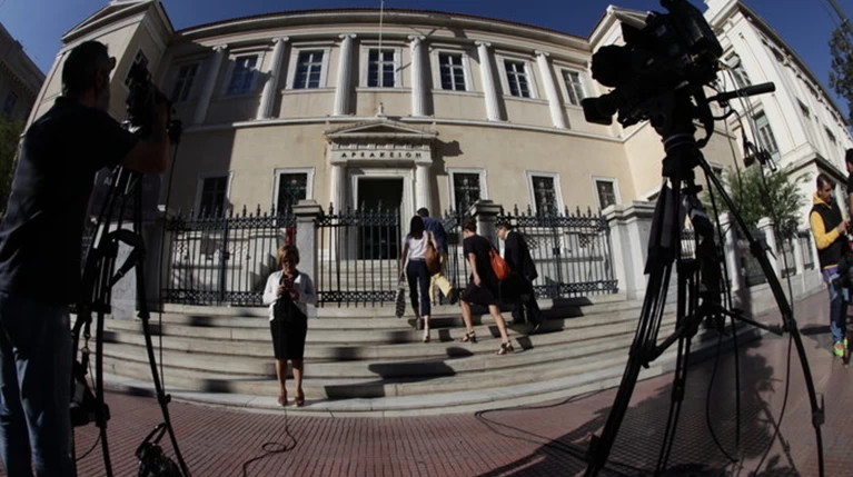 Τηλεοπτικές άδειες: Νέες προσφυγές στο ΣτΕ από ΕΙΤΗΣΕΕ, Star και Σκάι