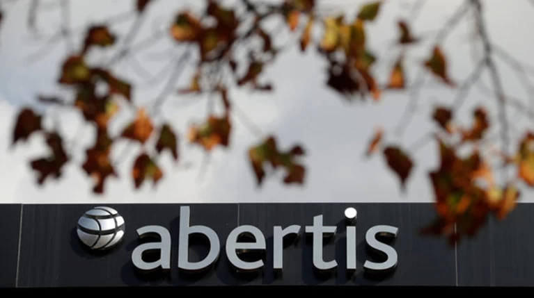 Η Abertis φεύγει από την Καταλονία μεταφέρει την έδρα της στη Μαδρίτη