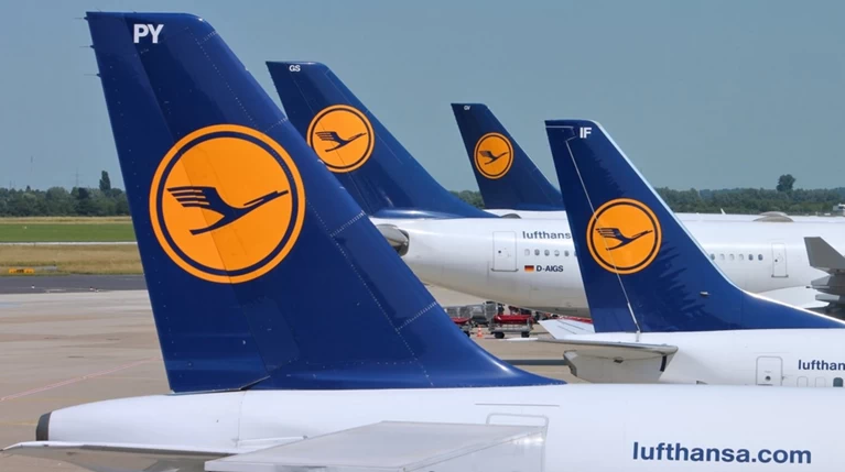 Η Lufthansa υπέβαλλε πρόταση για εξαγορά της Alitalia:οι όροι