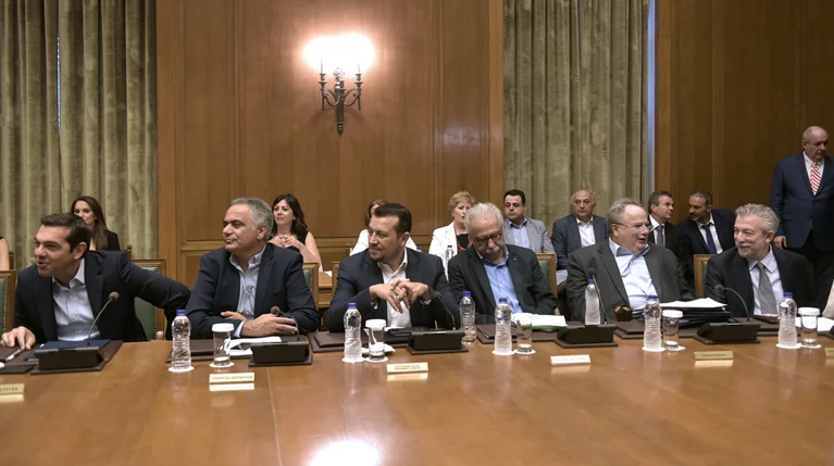 Η κυβέρνηση πάει ...Γιάννενα για το 5ο περιφερειακό συνέδριο