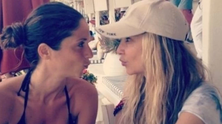 Αννα Βίσση: Βόλτα στη Νέα Υόρκη με την κόρη και τα εγγόνια της (Εικόνες)