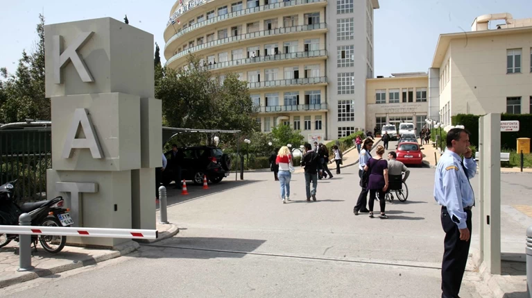 Συγκλονιστικό επίτευγμα: Συγκολλήθηκε πλήρως ακρωτηριασμένο χέρι