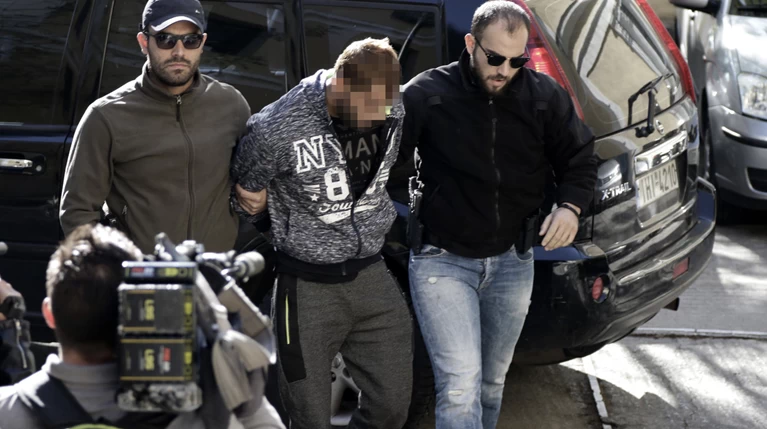 Οι πρώτες φωτογραφίες από τον εκτελεστή του Μ. Ζαφειρόπουλου