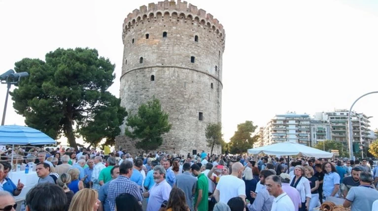 Τα απίθανα «ρουσφέτια» που έχουν ζητήσει από δημάρχους της Θεσσαλονίκης