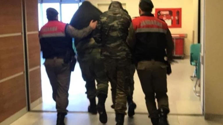 Παίκτες της ΑΕΚ στέλνουν υπογεγραμμένη φανέλα στον Κούκλατζη